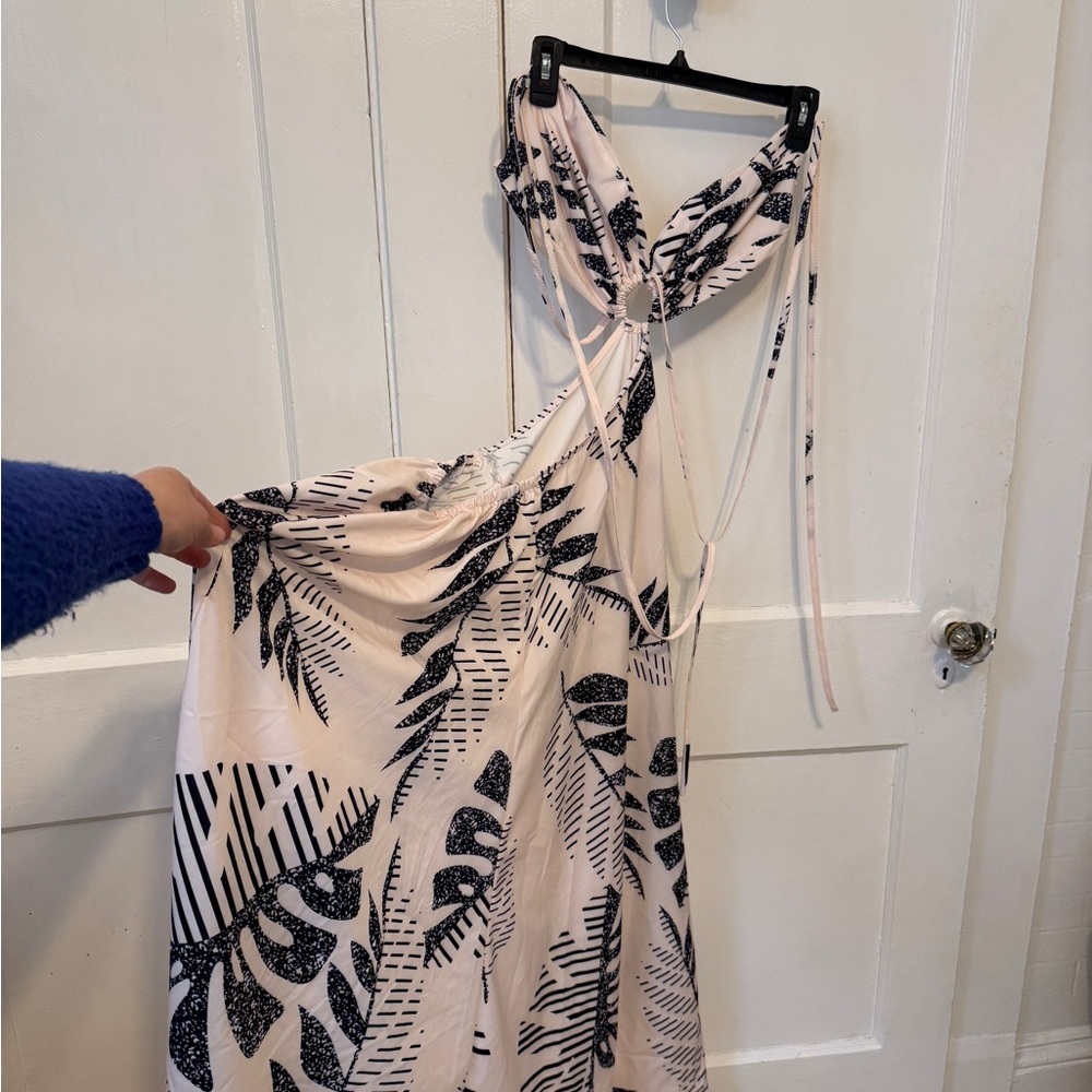 SHEIN Light Pink and Black Label Detail dress